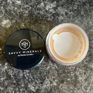 Savvy Minerals Young Living Foundation New unopened Warm No 1
